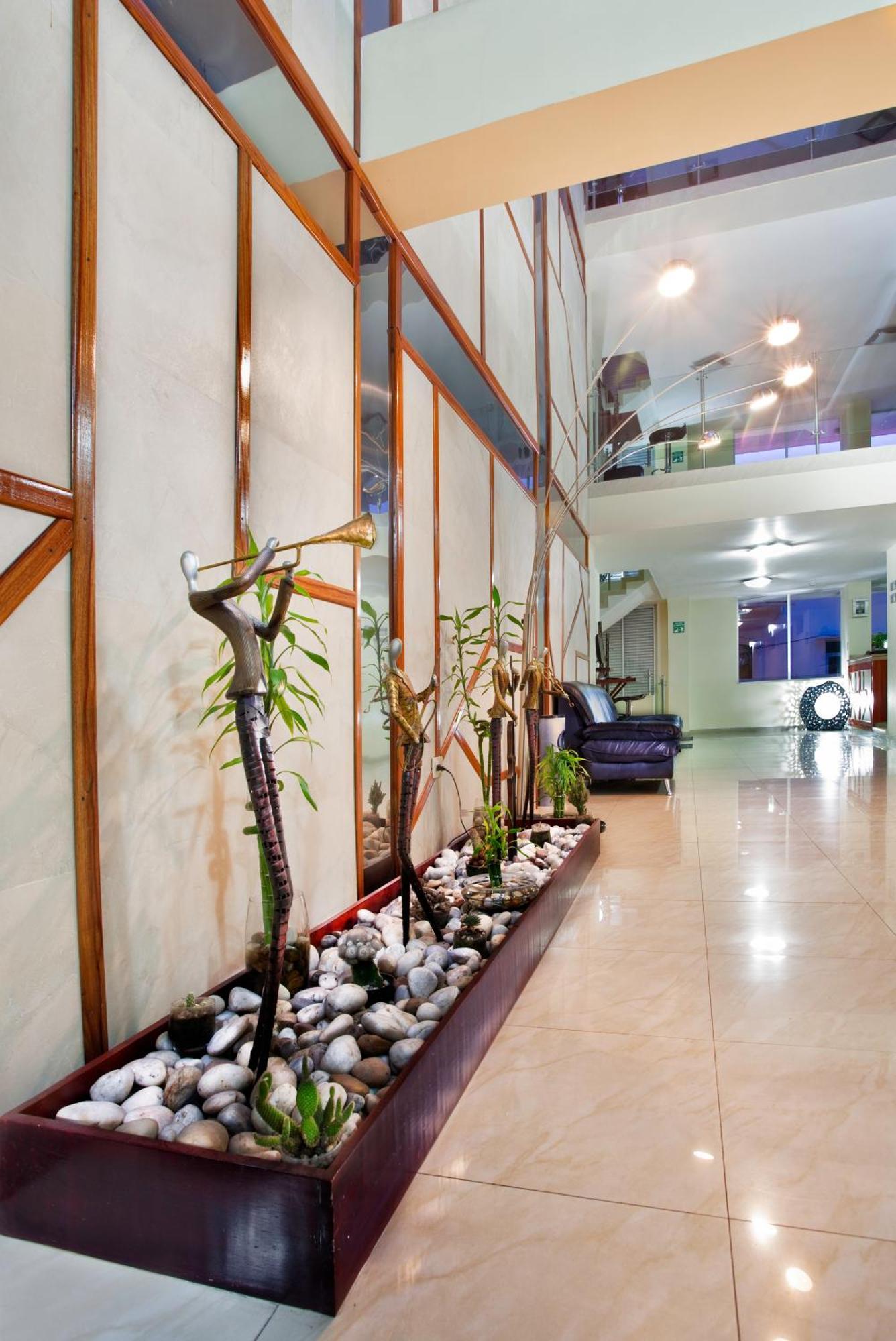 Loft Hotel 3*